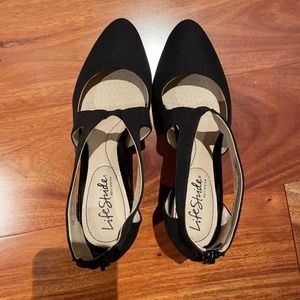 Brand new in box life stride heels have zipper on back heel.